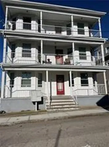 11 Roma Street Bristol RI 02809