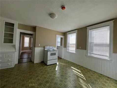 11 Roma Street Bristol RI 02809