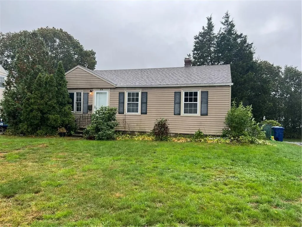 44 Ideal Court Warwick RI 02818