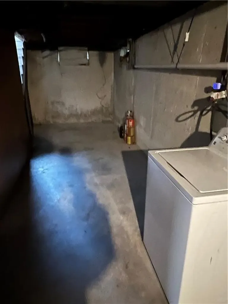 44 Ideal Court Warwick RI 02818