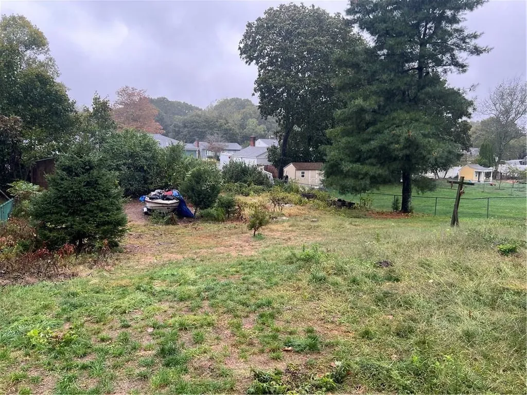 44 Ideal Court Warwick RI 02818