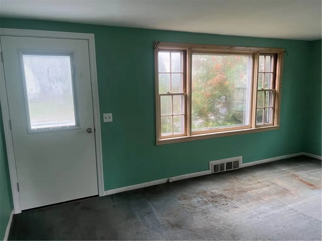 44 Ideal Court Warwick RI 02818