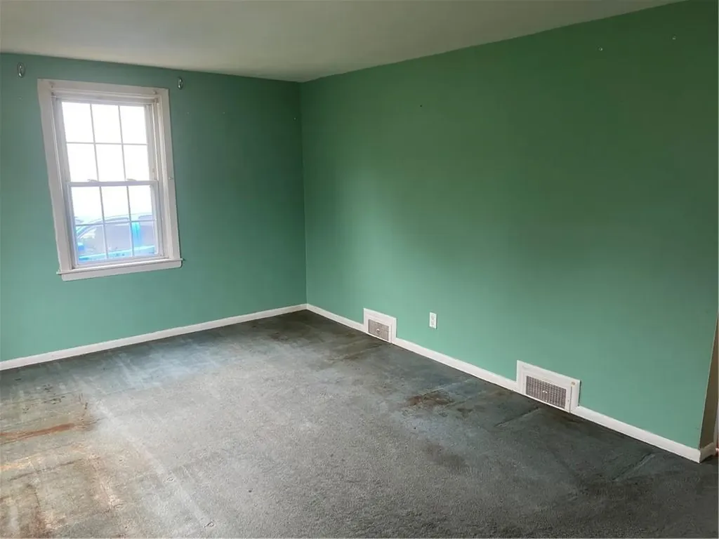 44 Ideal Court Warwick RI 02818