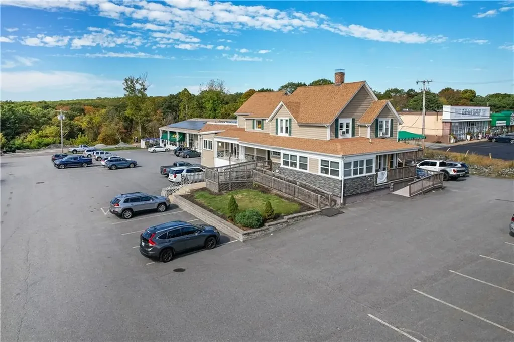 2352 Mendon Road Cumberland RI 02864