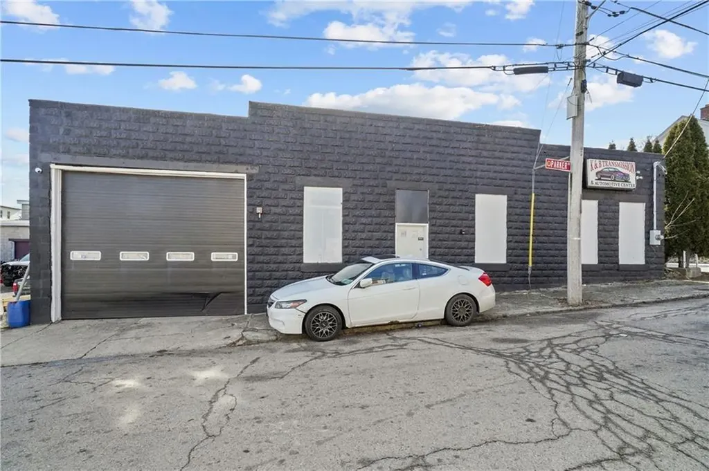 72 Parker Street Woonsocket RI 02895