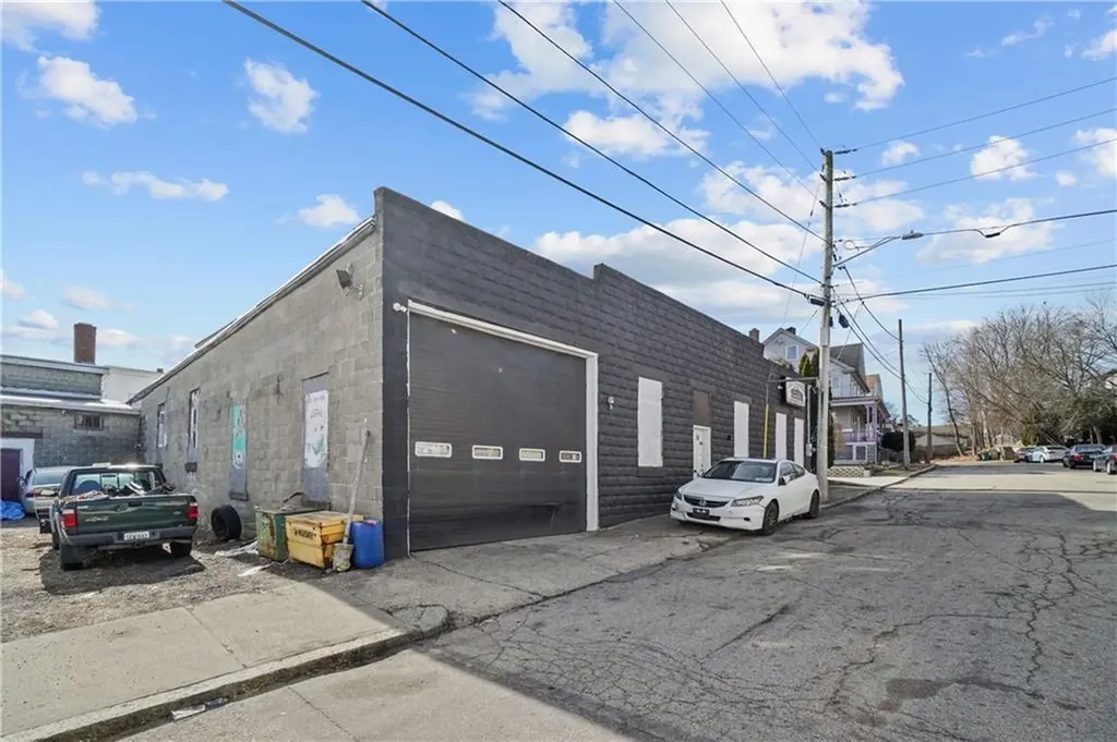 72 Parker Street Woonsocket RI 02895