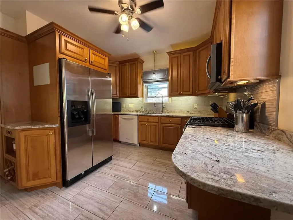 115 Norfolk Street Cranston RI 02910