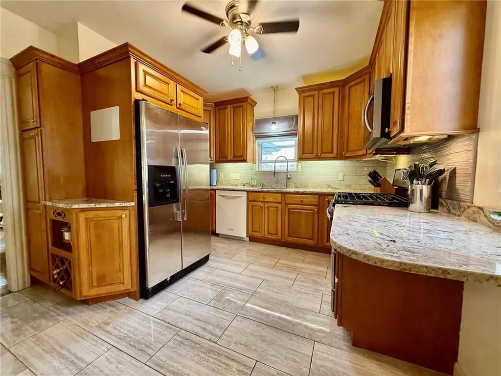 115 Norfolk Street Cranston RI 02910