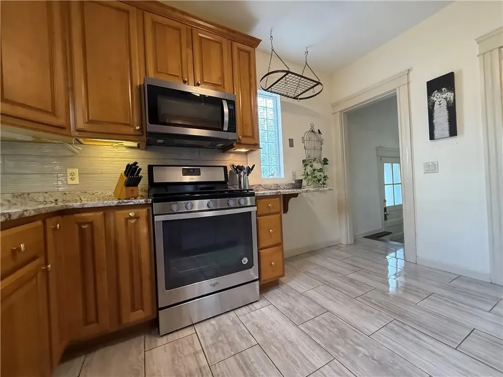 115 Norfolk Street Cranston RI 02910