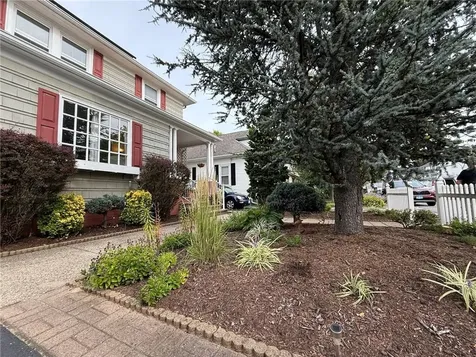 115 Norfolk Street Cranston RI 02910