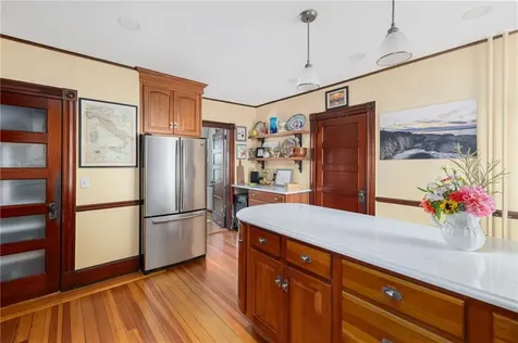 99 Roseneath Avenue Newport RI 02840