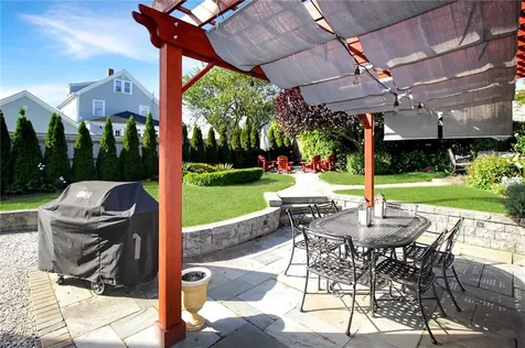 99 Roseneath Avenue Newport RI 02840