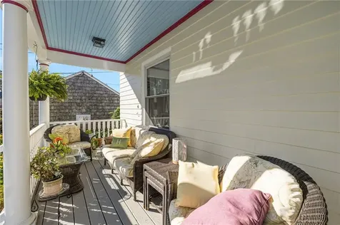 99 Roseneath Avenue Newport RI 02840