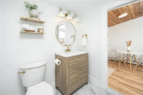 126 Uncas Street Warwick RI 02889