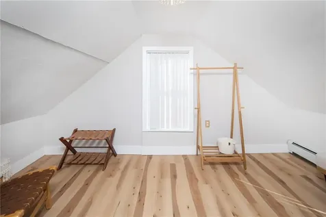 126 Uncas Street Warwick RI 02889