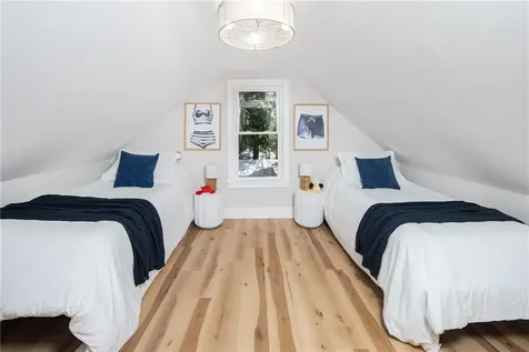 126 Uncas Street Warwick RI 02889