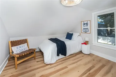 126 Uncas Street Warwick RI 02889