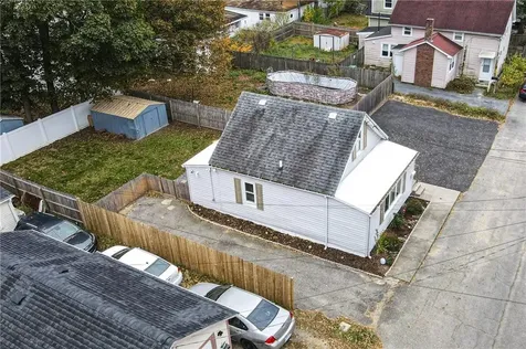 126 Uncas Street Warwick RI 02889
