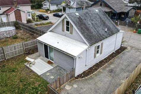 126 Uncas Street Warwick RI 02889