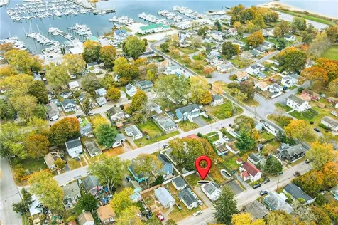 126 Uncas Street Warwick RI 02889