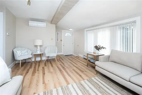 126 Uncas Street Warwick RI 02889