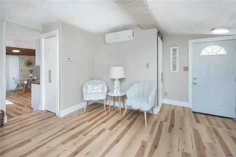 126 Uncas Street Warwick RI 02889