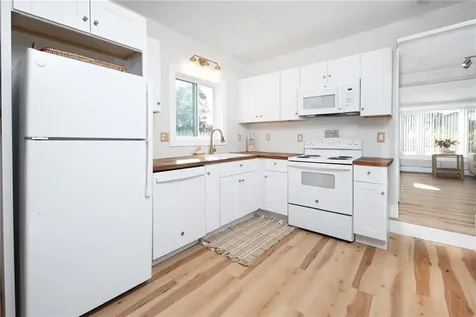 126 Uncas Street Warwick RI 02889