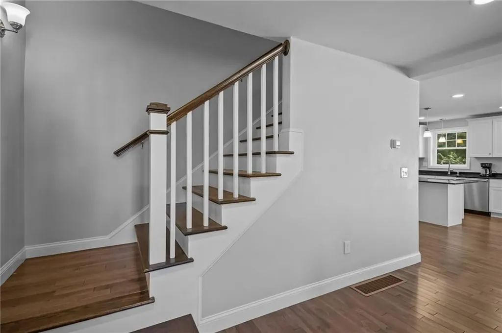 67 Oak Tree Avenue Warwick RI 02886