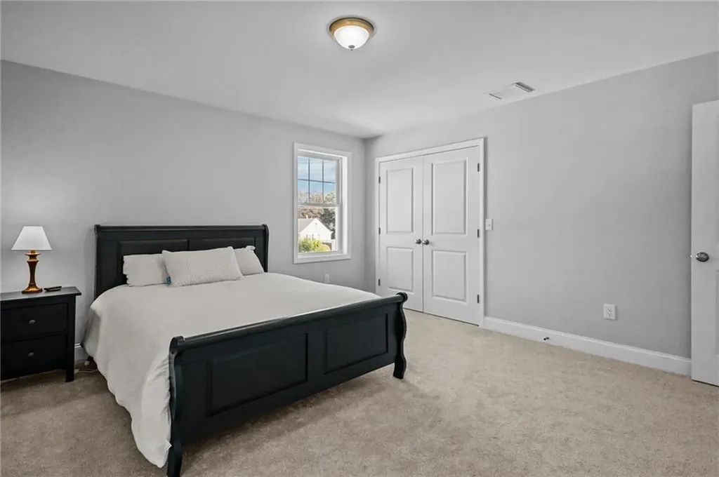 67 Oak Tree Avenue Warwick RI 02886