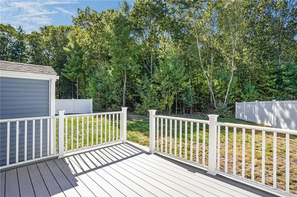 67 Oak Tree Avenue Warwick RI 02886