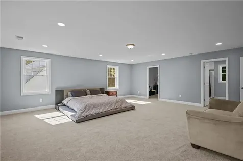 67 Oak Tree Avenue Warwick RI 02886