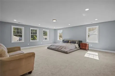 67 Oak Tree Avenue Warwick RI 02886