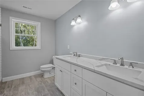 67 Oak Tree Avenue Warwick RI 02886