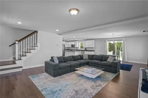 67 Oak Tree Avenue Warwick RI 02886