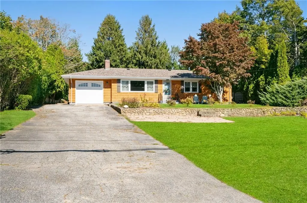 288 Shore Road Westerly RI 02891