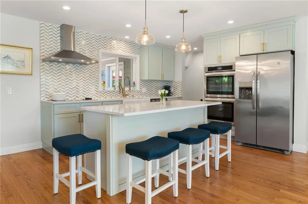 288 Shore Road Westerly RI 02891