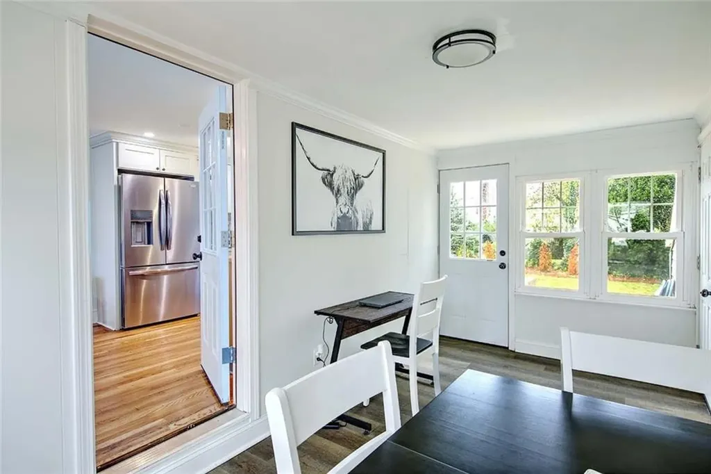 50 Larchmere Drive East Providence RI 02916