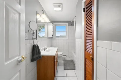 78 George Street Cumberland RI 02864