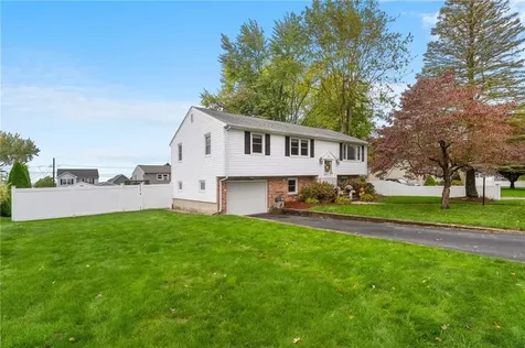 78 George Street Cumberland RI 02864