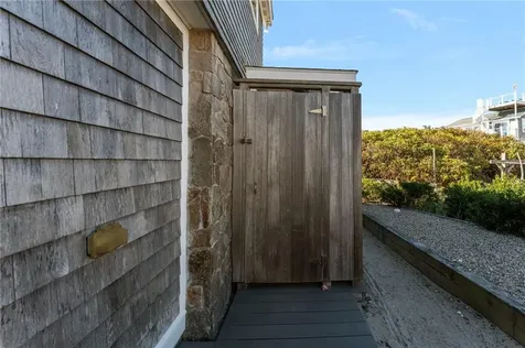 16 Percy Lane Narragansett RI 02879