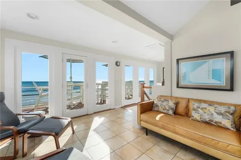 16 Percy Lane Narragansett RI 02879