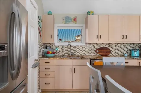 16 Percy Lane Narragansett RI 02879