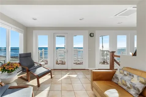 16 Percy Lane Narragansett RI 02879