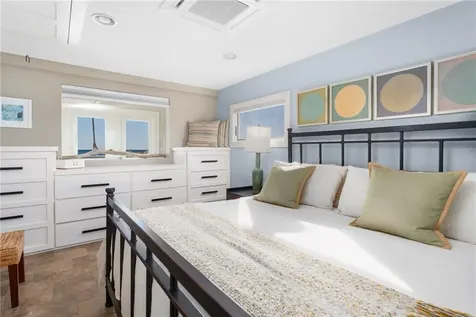 16 Percy Lane Narragansett RI 02879