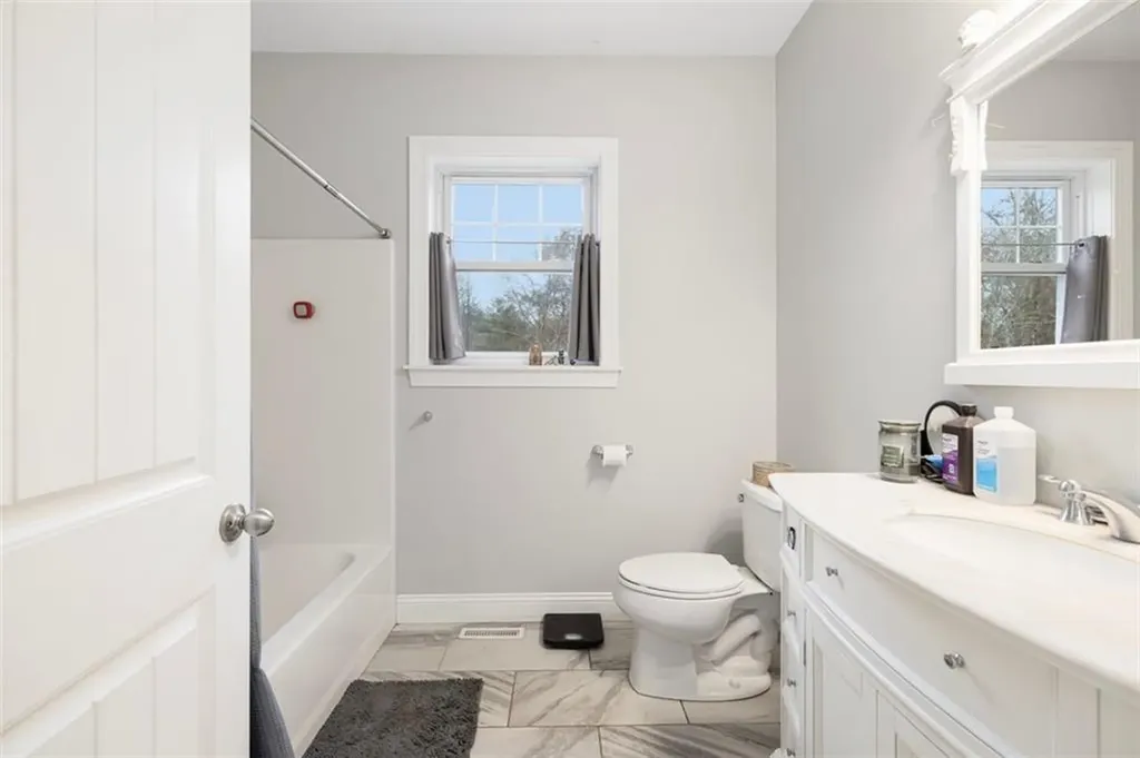 29 Luther Road Foster RI 02825