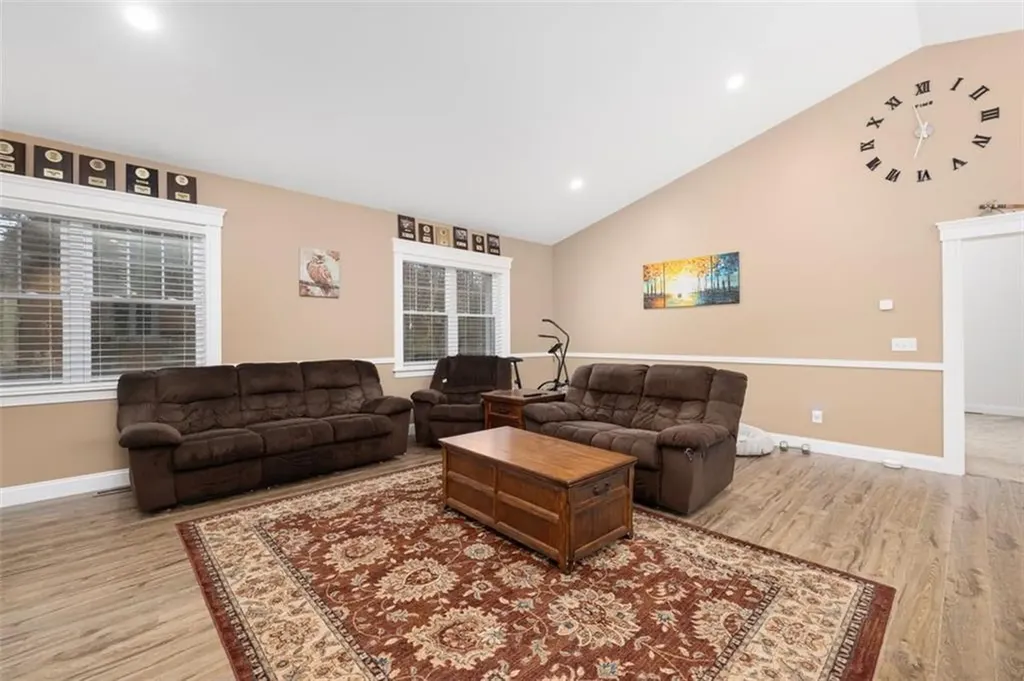 29 Luther Road Foster RI 02825