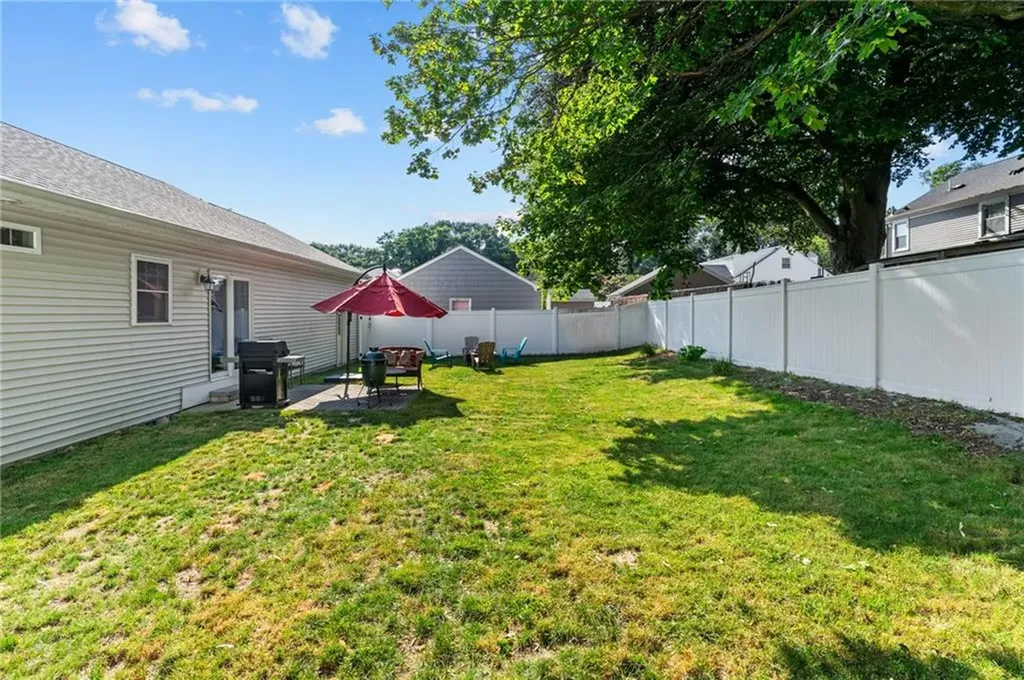 21 Charles Street Cranston RI 02920