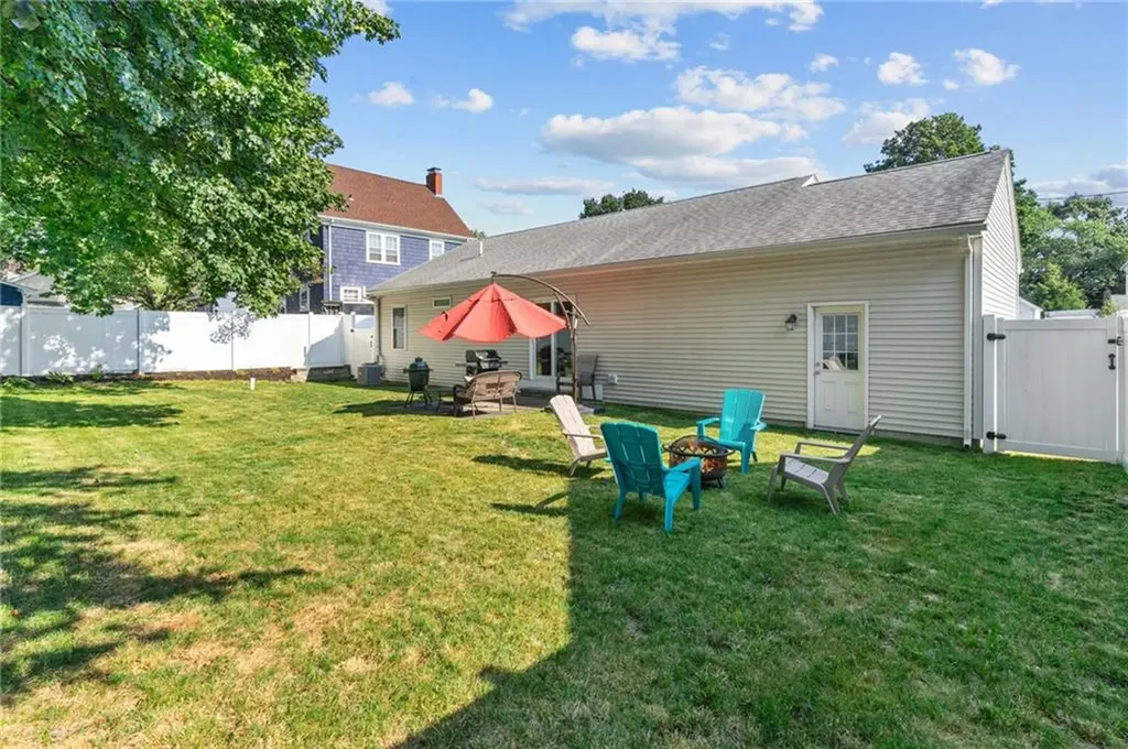 21 Charles Street Cranston RI 02920