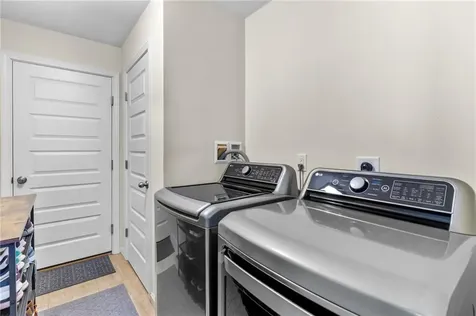 21 Charles Street Cranston RI 02920