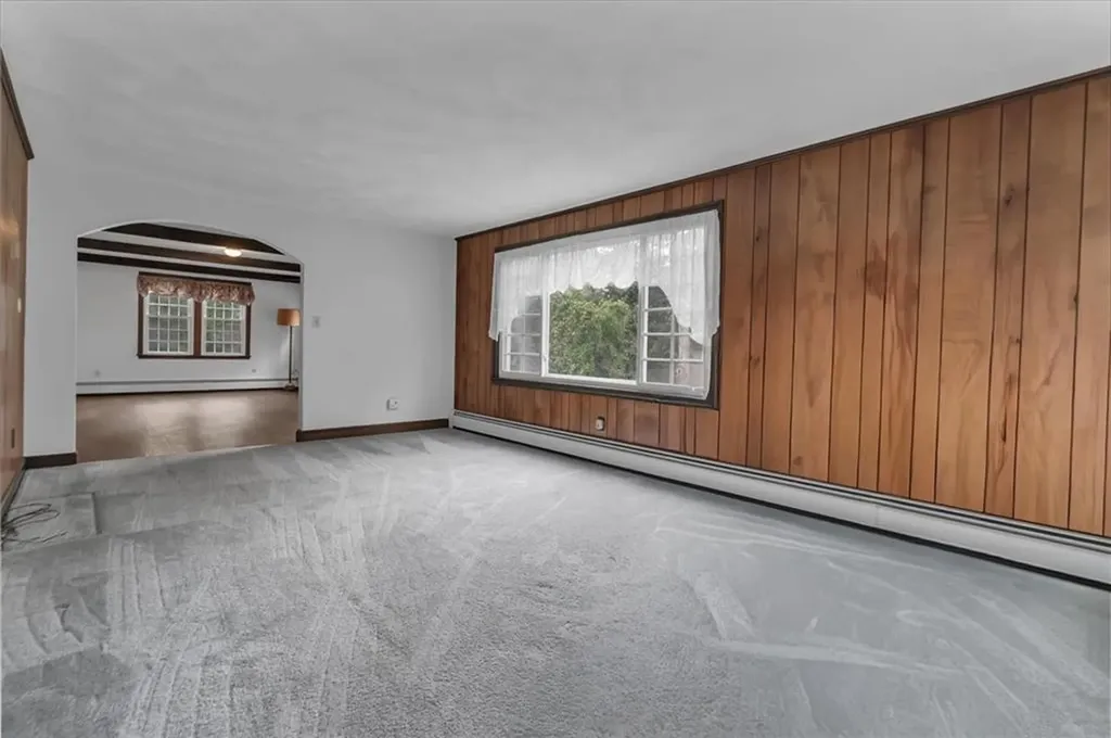 381 Woonsocket Hill Road North Smithfield RI 02896